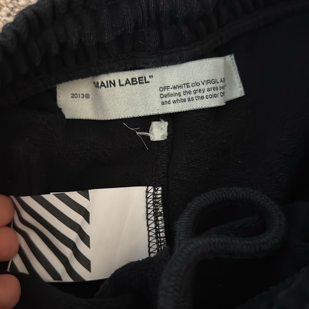 Off White Sweatpants - image 3